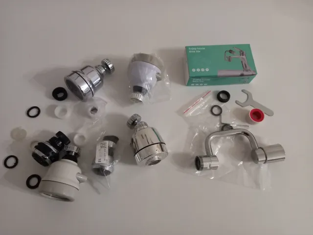 Aeratore per rubinetto con accessori