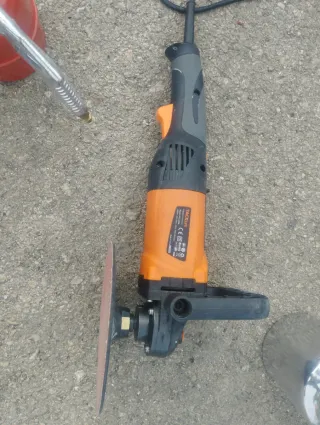 Pulidora de velocidad regulable