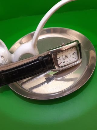 Reloj Cueci Cuarzo Dorado y Plateado