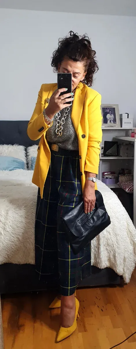 Bermuda cuadros tartán verde y amarillo