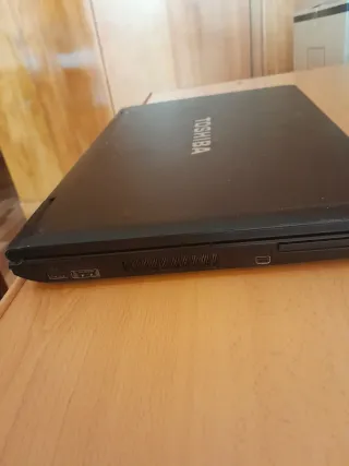 Portátil Toshiba Tecra i5 Negro