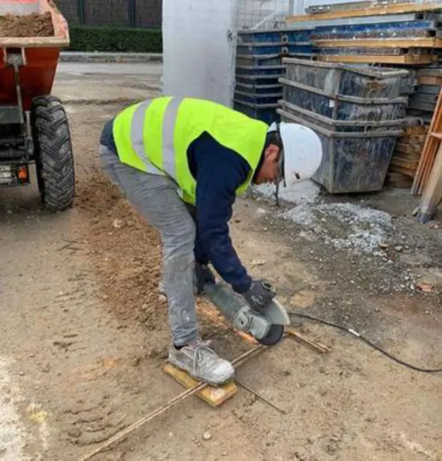 Se busca peón de construccion valencia.