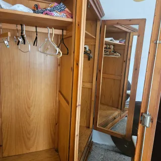 Armario 3 puertas ratán y madera Con 2 espejos