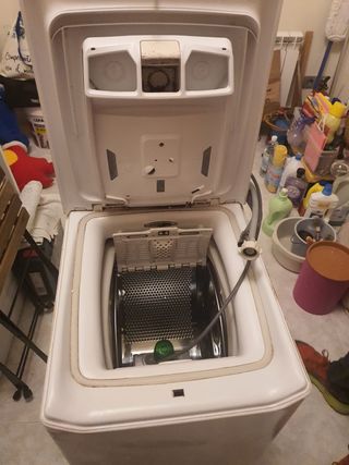 Lavadora Blanca 86x40x56 cm