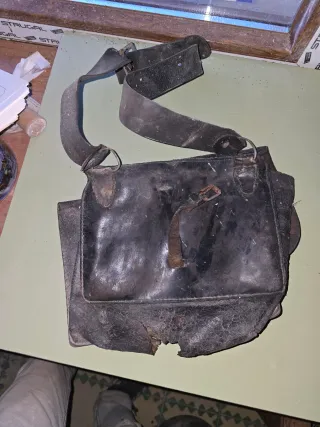 Macuto de cuero antiguo