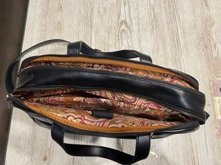 Bolso Caminatta Mujer, negro, beige y verde.