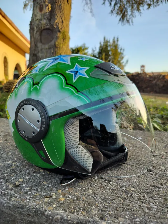 Casco Moto Verde GIVI