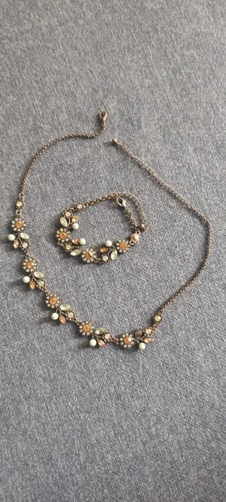 Conjunto collar y pulsera bisutería oro y naranja