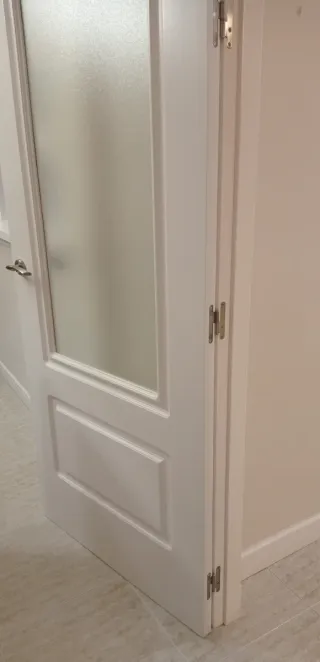 Puerta de paso+ marco+ tapajuntas