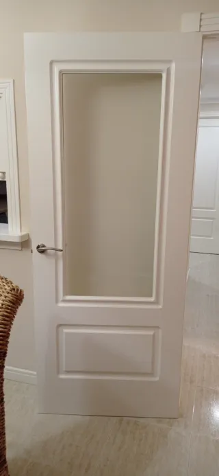 Puerta de paso+ marco+ tapajuntas