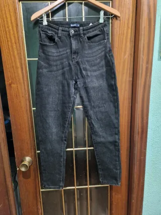 Diferentes pantalones y Leggins tallas M 
