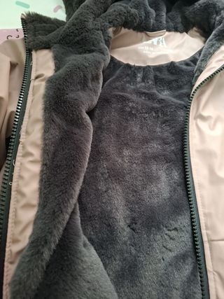 Abrigo Zara marrón con borreguito