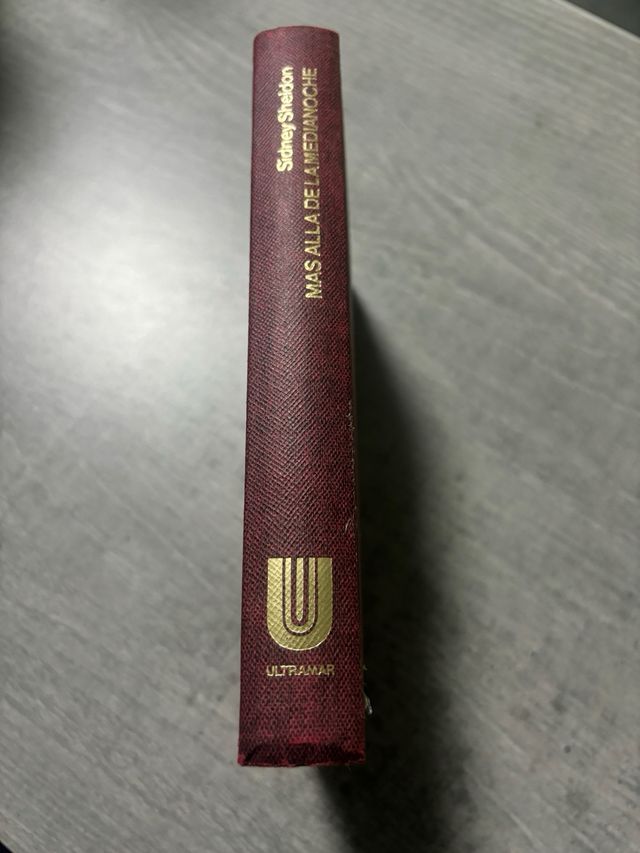Más allá de la medianoche Sidney Sheldon