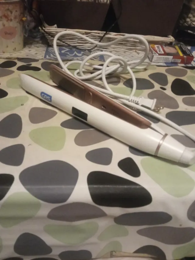 Piastra per capelli bianca GRS