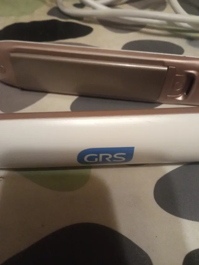 Piastra per capelli bianca GRS