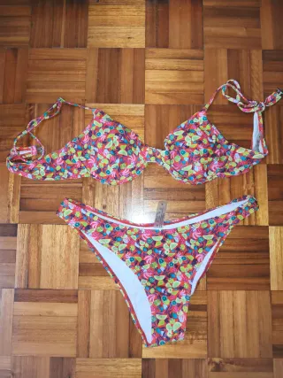 Bikini Shein Talla M Frutas