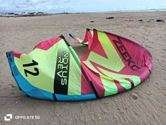 Cometa Kite Surf 12m Zeeko Notus Revs