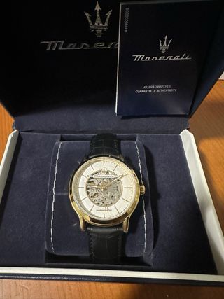 Reloj Maserati Automático Esqueleto Dorado