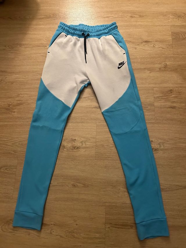 Pantalón Nike Tech Fleece Azul y Blanco