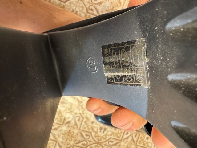 Scarpe con tacco Melissa nere