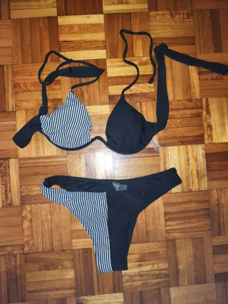 Bikini Shein Talla M Rayas y Negro