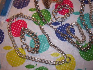 Bigiotteria: 3 collane e 5 braccialetti