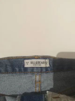 Falda vaquera con rotos