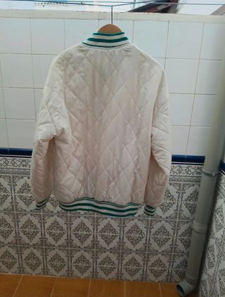 Chaqueta Beisbolera Bershka Beige y Verde