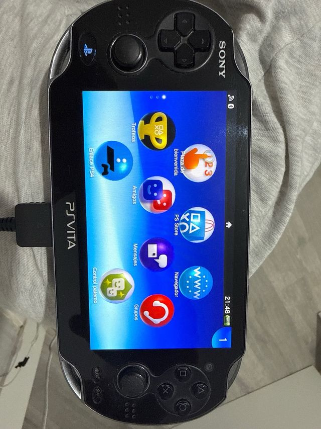 PS Vita Negra + 4 Juegos + Adaptador