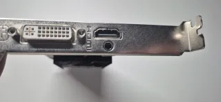 Tarjeta Gráfica AMD HD 7450 2GB