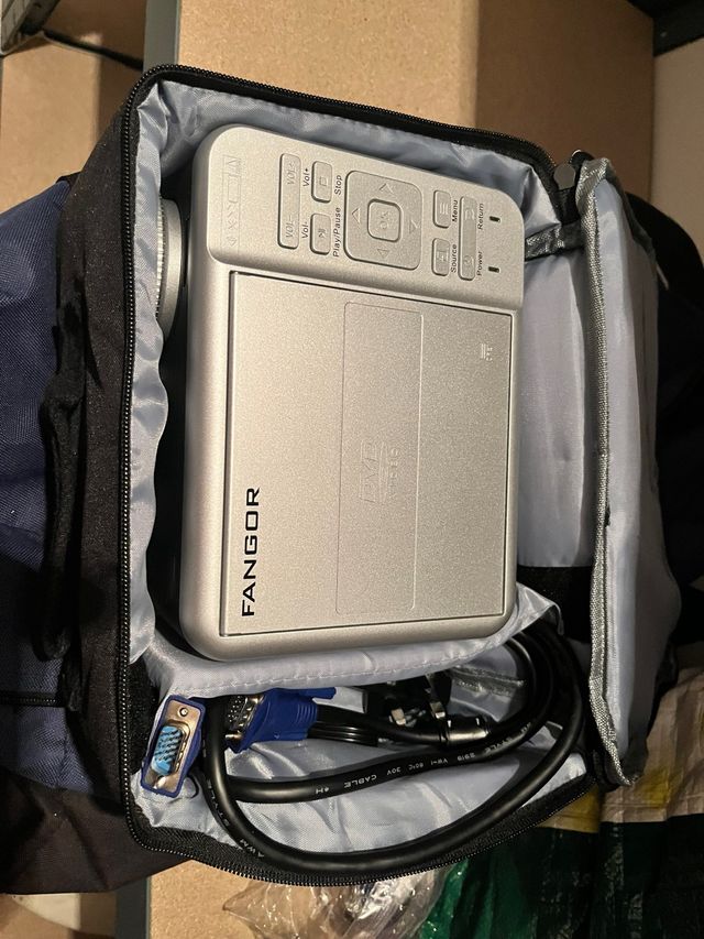 Proyector Fangor DVD