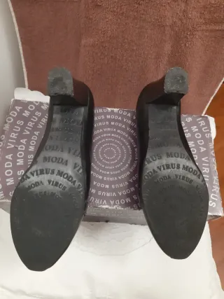 Sapatos de senhora Virus pretos