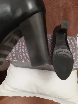 Sapatos de senhora Virus pretos