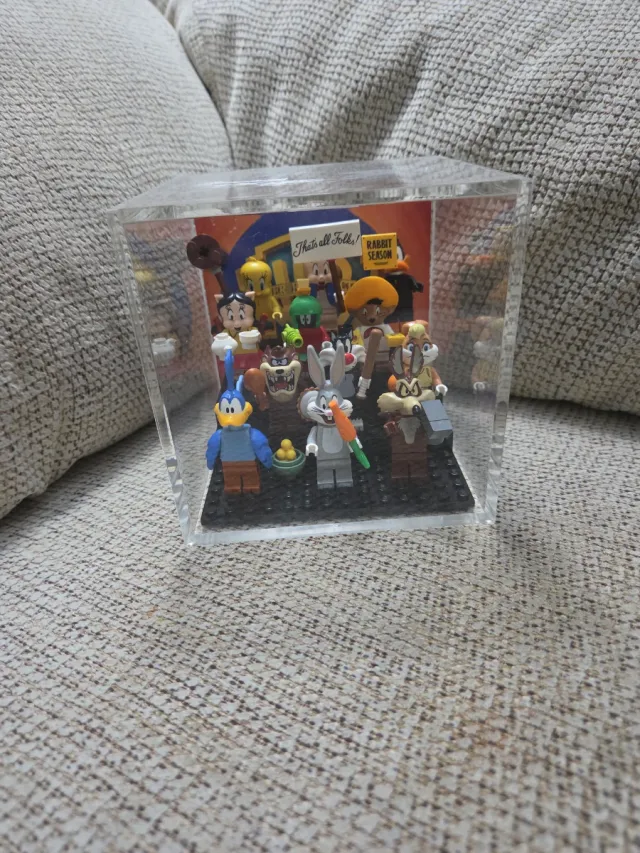 Base espositiva Lego Looney Tunes
