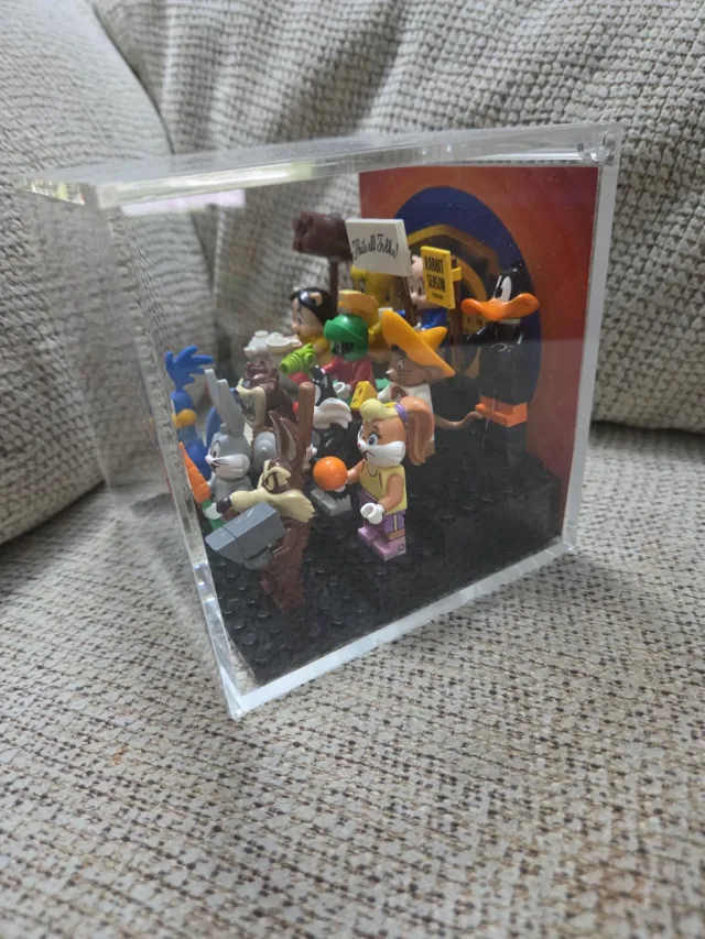 Base espositiva Lego Looney Tunes