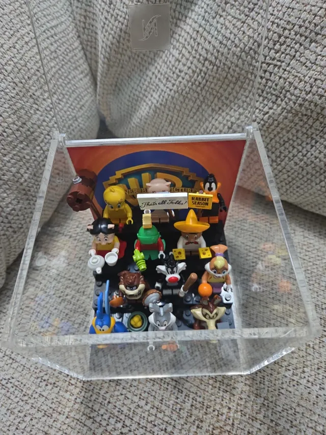 Base espositiva Lego Looney Tunes