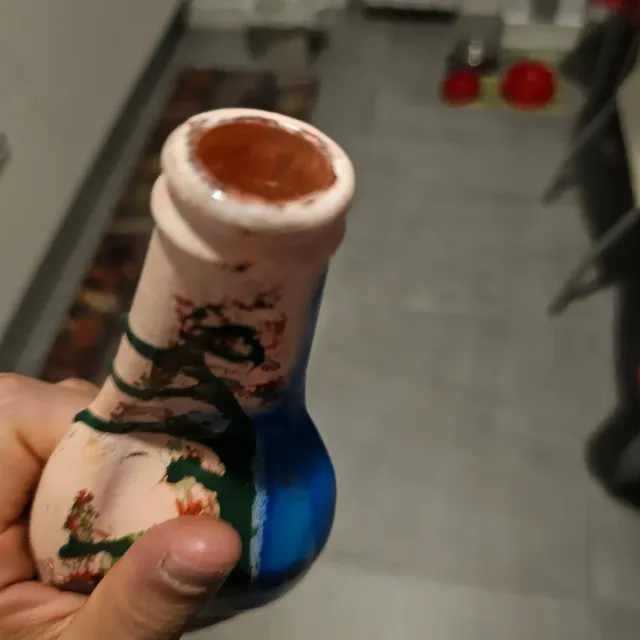 Bottiglia in vetro decorata