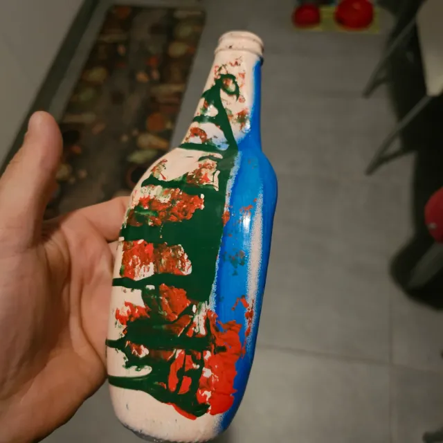 Bottiglia in vetro decorata