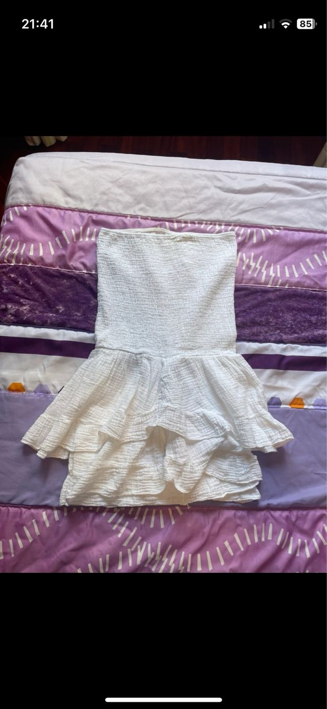 Mono blanco con volantes