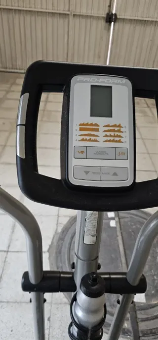 Bicicleta Elíptica Gimnasio