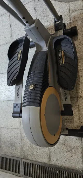 Bicicleta Elíptica Gimnasio