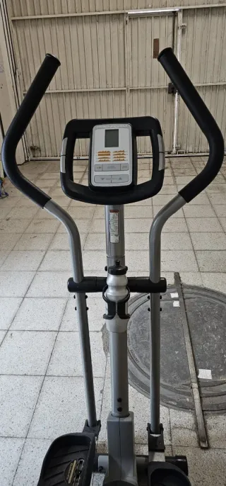 Bicicleta Elíptica Gimnasio
