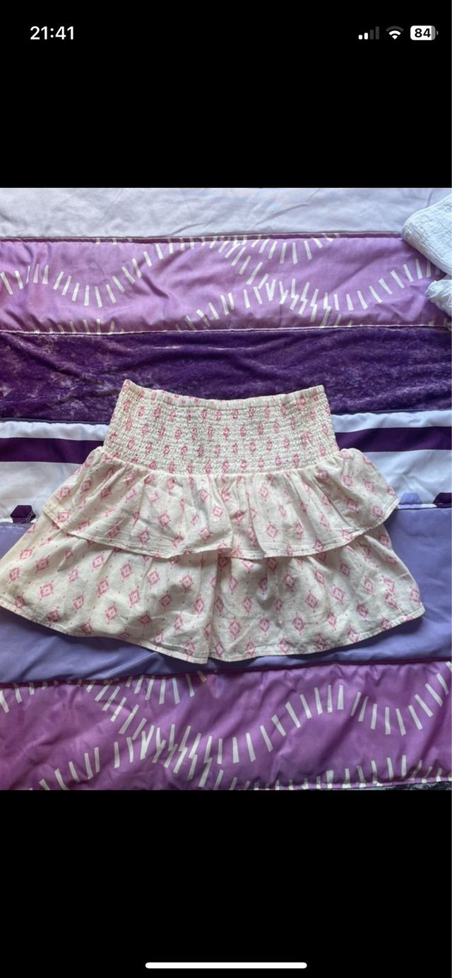 Falda corta beige y rosa