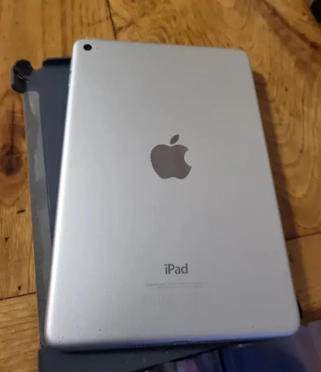 Apple iPad Mini 4 para piezas