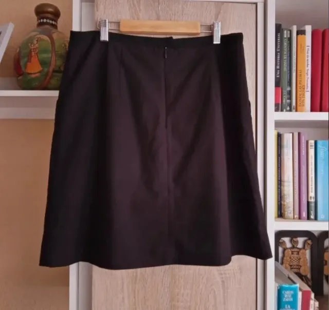 (L) Falda nueva negra corta