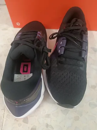 Nike Air Zoom Pegasus Vomero 16