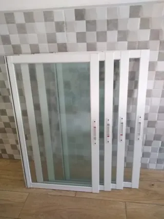 Ventanas correderas de aluminio blanco