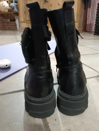 Stivali in vera pelle neri