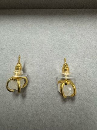 Brincos Pedra Natural Dourado Branco