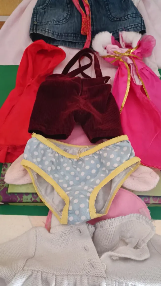Lote Ropa Muñecas Variada